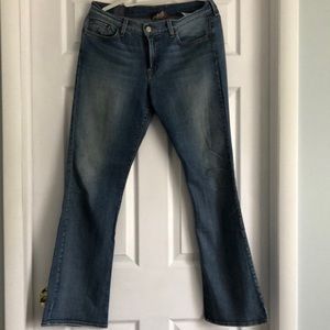 Lucky Brand Distressed Jeans Size 10